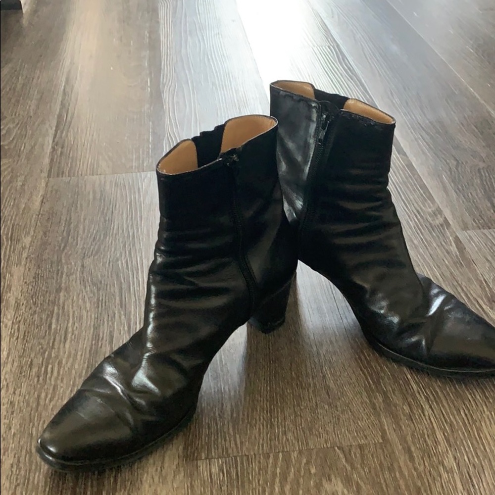 Handmade Italian black leather bootie Sz 39